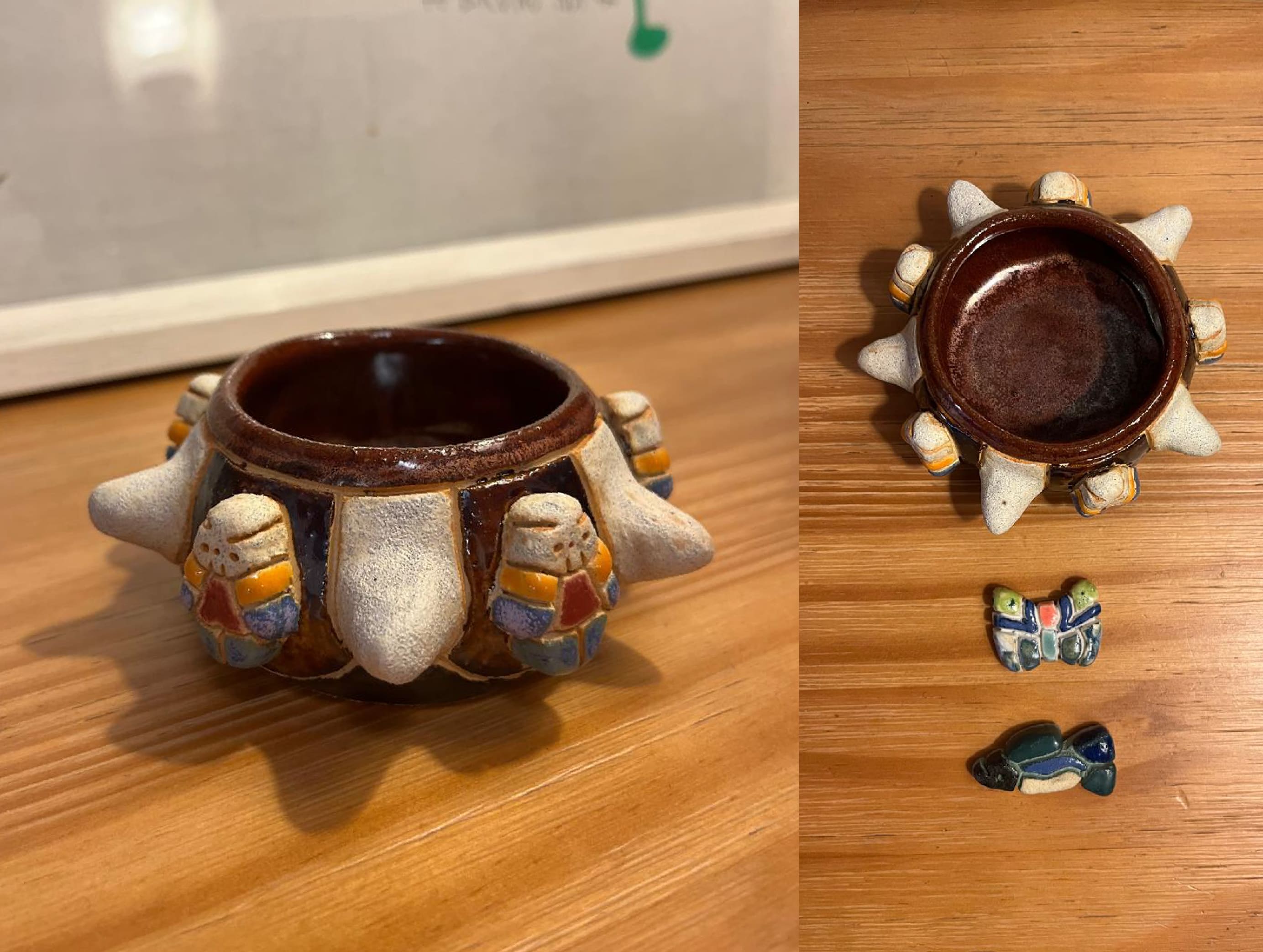 Pote de cerâmica e broches